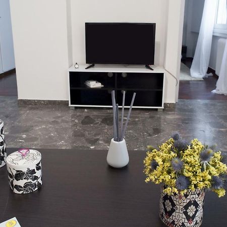 Modern Flat, Vibrant And Excellent Spot!! Apartment Athens Exterior photo